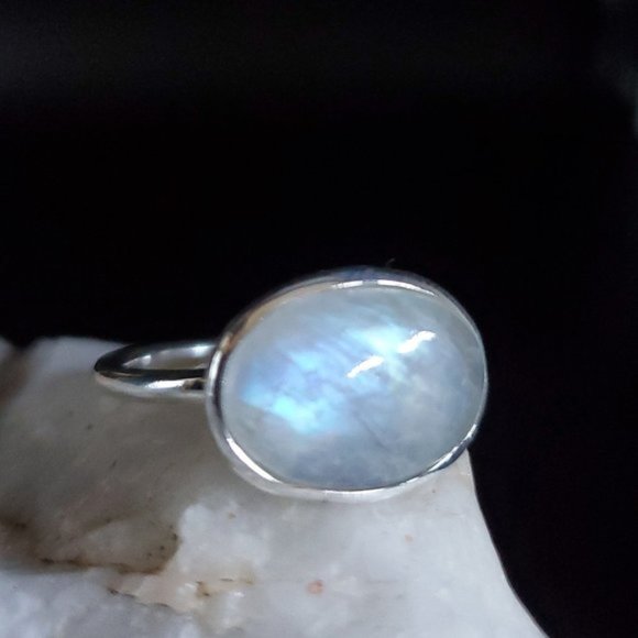 GG Unique Jewelry Jewelry - Natural Moonstone 925 Sterling Silver Ring